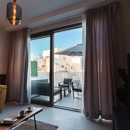 Luxurious Penthouse - Jacuzzi - Best Location Lejlighed *
