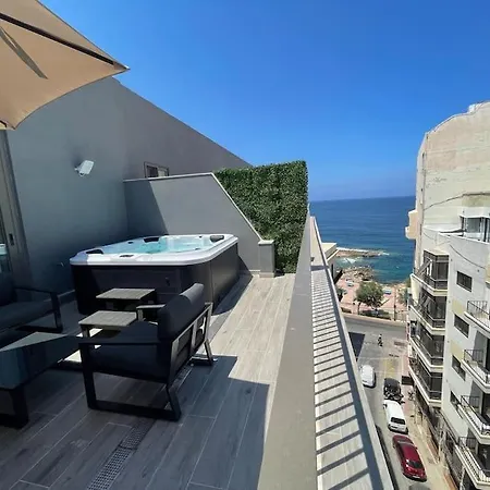 Luxurious Penthouse - Jacuzzi - Best Location Lejlighed Sliema