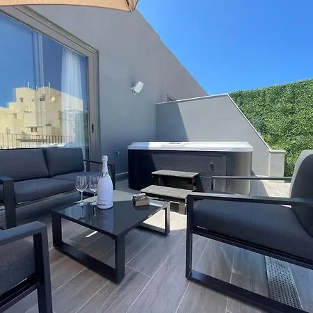 Apartament Luxurious Penthouse - Jacuzzi - Best Location *