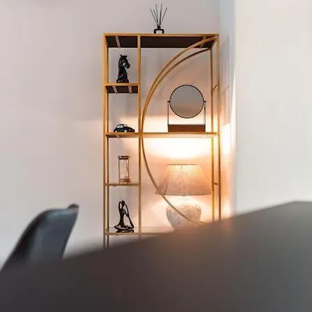 Luxurious Penthouse - Jacuzzi - Best Location *