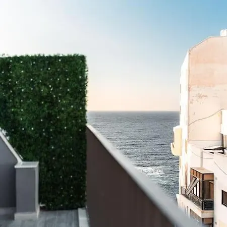 Luxurious Penthouse - Jacuzzi - Best Location Apartament