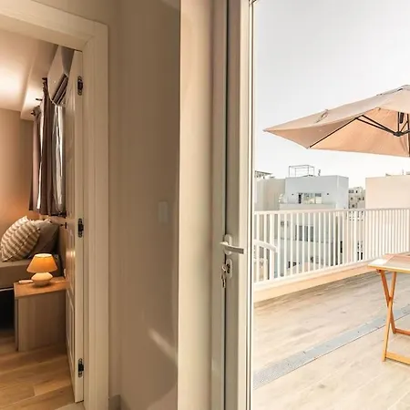 Luxurious Penthouse - Jacuzzi - Best Location *